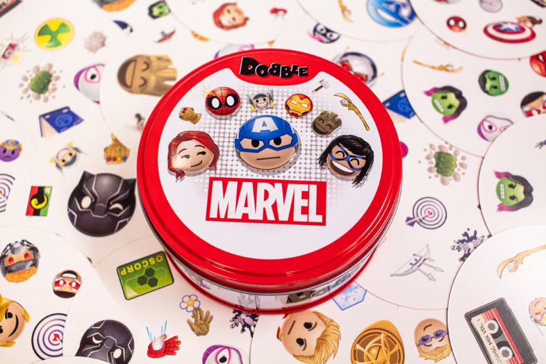 Galápagos, Dobble: Marvel Emoji, Jodo de Cartas Competitivo, 2-8 jogadores,  15min